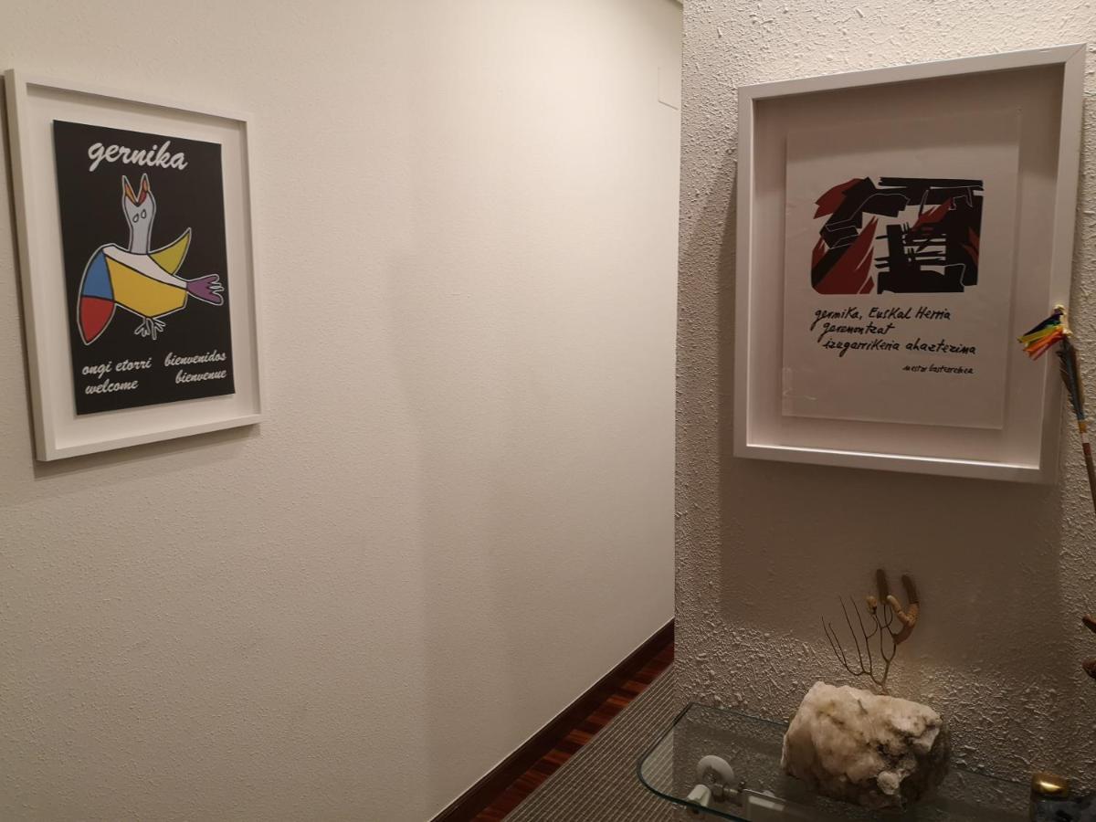 Suite Bilbao Arena Con Plaza De Garaje Eksteriør billede