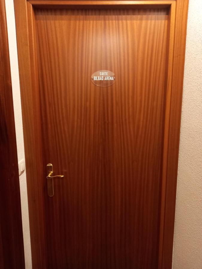 Suite Bilbao Arena Con Plaza De Garaje Eksteriør billede