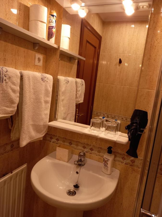 Suite Bilbao Arena Con Plaza De Garaje Eksteriør billede